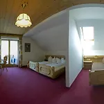 Landgasthof Kirchmayer מלון 2*