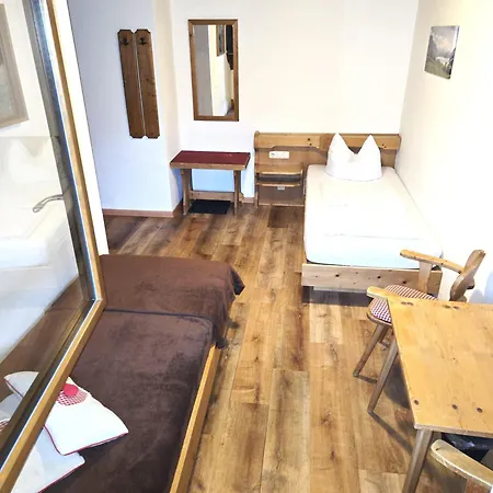 Landgasthof Kirchmayer ホテル 2*