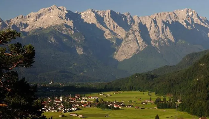 ホテル Landgasthof Kirchmayer ファルハント