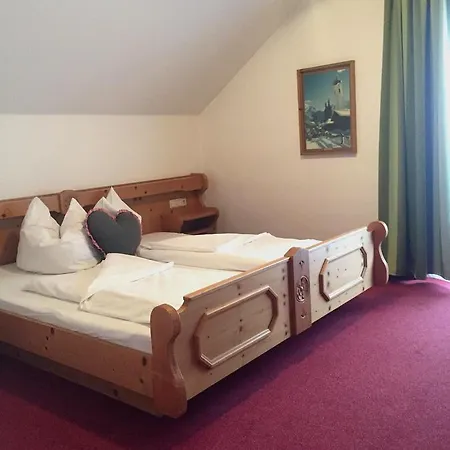 Landgasthof Kirchmayer 2* Farchant