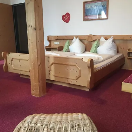 Landgasthof Kirchmayer 파르한트